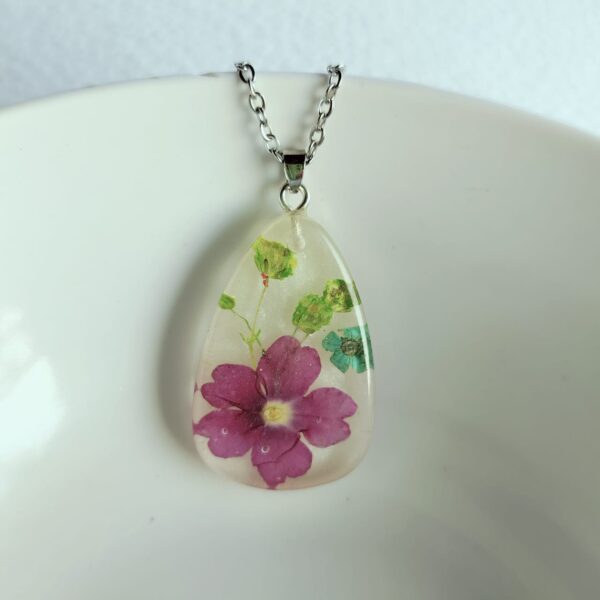 Glow- in- dark necklace