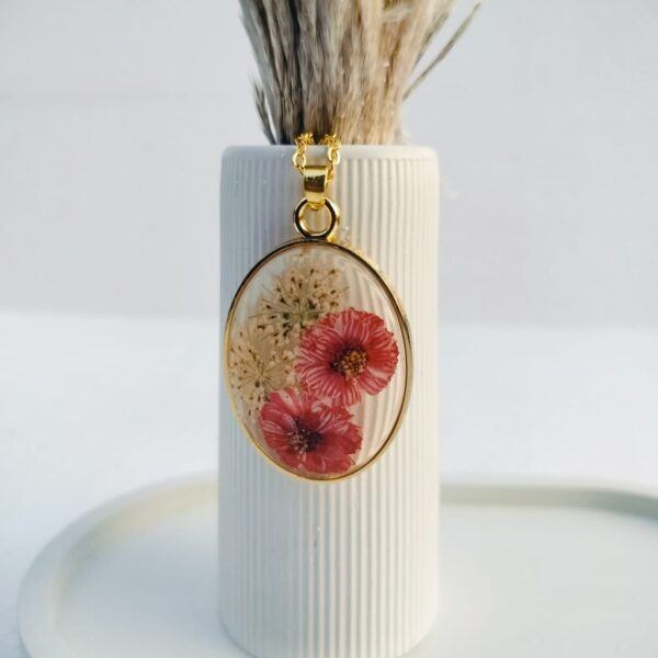 Maroon windflower necklace