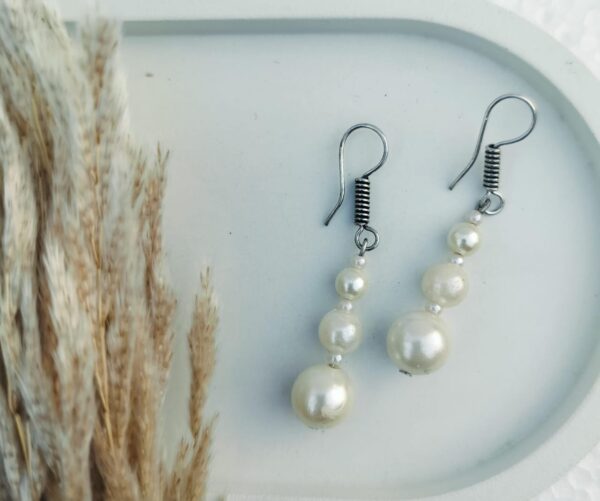Bead earrings with silver hook