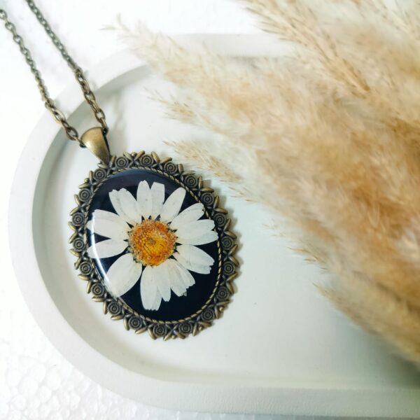 Bronze pendant with chain