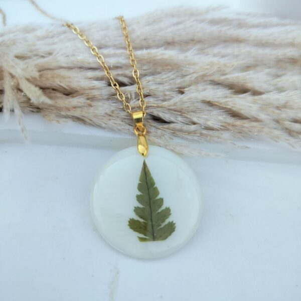 Real flower agate necklace with Anti-tarnish chain