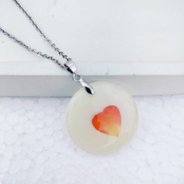 Real flower agate necklace with Anti-tarnish chain