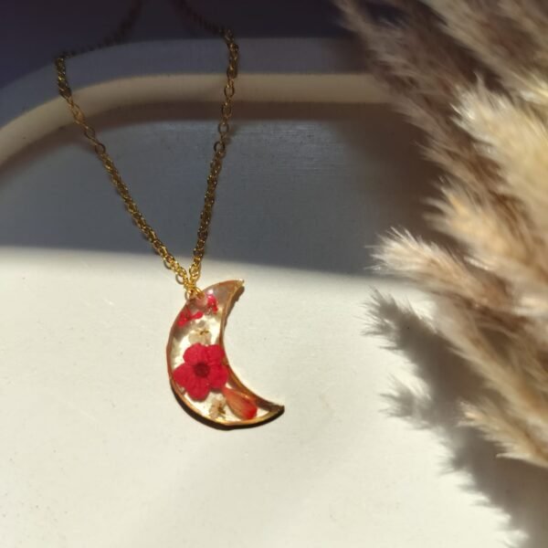 Real flower jewellery