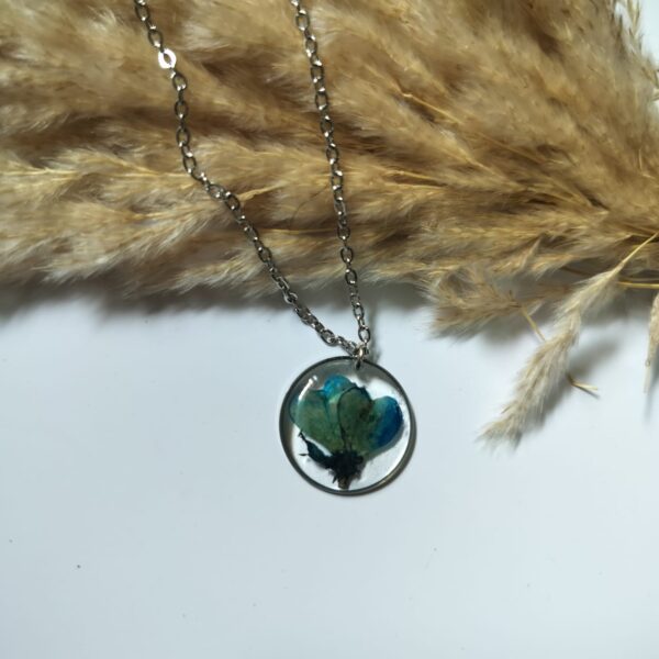 Real Green flower leaf pendant