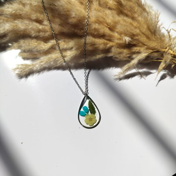 The Teal Teardrop Pendant