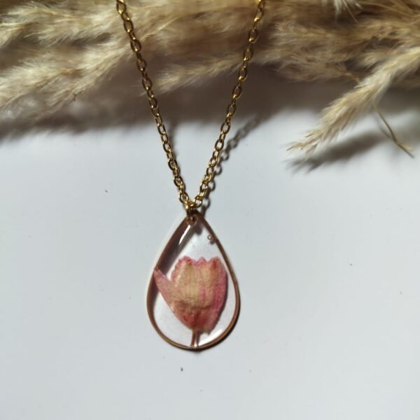 Teal Starburst Botanical Necklace – Gold Teardrop Resin Edition