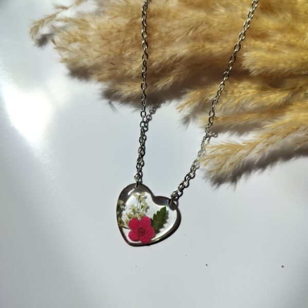 White Wildflower Heart Necklace | Handcrafted Gold-Trimmed Resin Pendant