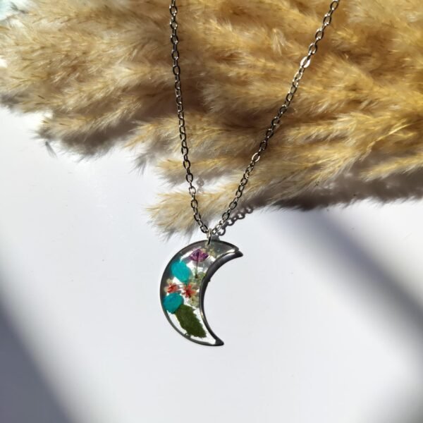 Eternal Spring Resin Necklace | Handcrafted Dried Flower Botanical Pendant