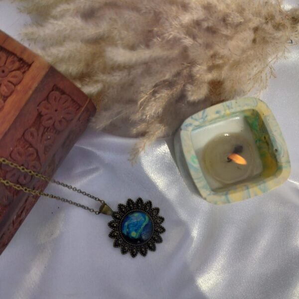 Glow in dark starry night pendant Vintage style - anti-tarnish 