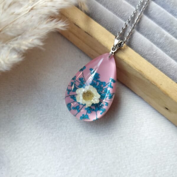 Drop shape real flower necklace (anti-tarnish with adjustable)