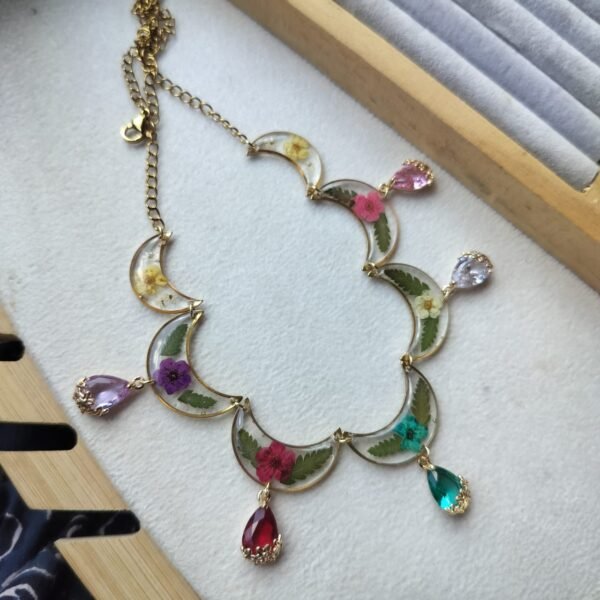 Moon shape real flower choker with zircon stone (anti-tarnish with adjustable)