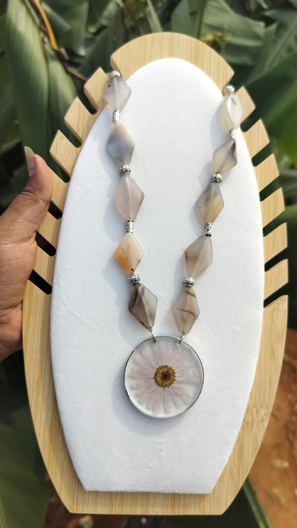 Natural stone necklace with real flower