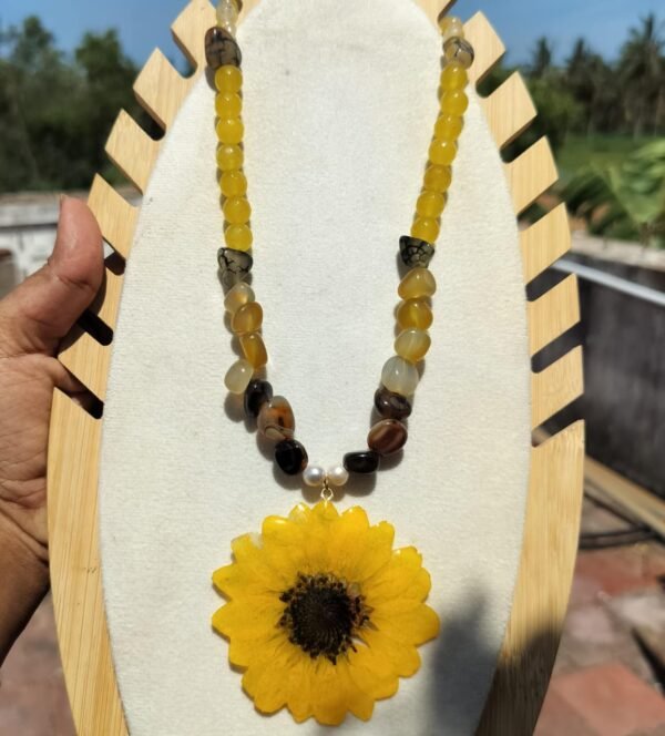 Natural stone necklace with real sunflower