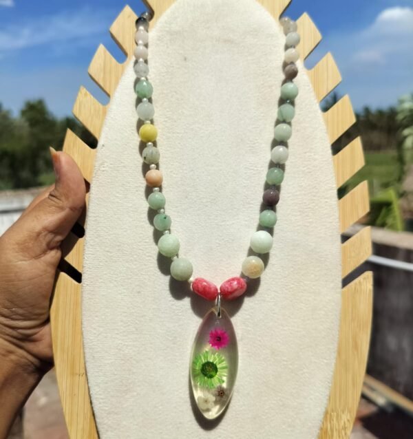 Natural stone necklace with real flower